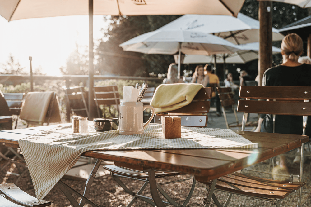 Biergarten im Reitpark Mergenthau